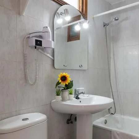 شقة Floritas 4 أرونا